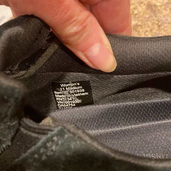 L.L. Bean Insulated Comfort Mocs With Arctic Grip Suede Vibram 11 Medium Black - Picture 13 of 17